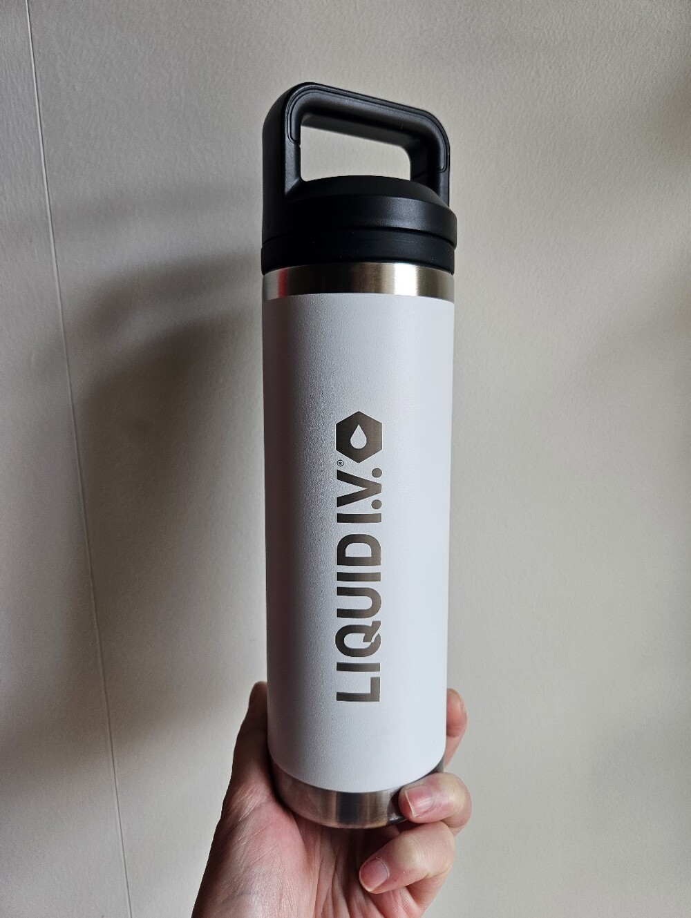2 for $12: NWT Liquid IV 18oz Stainless Steel MDW Bottle